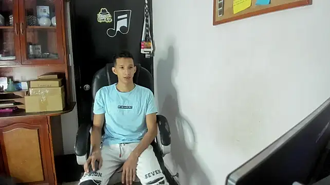 AlphaMarco Live XXX-Chat
