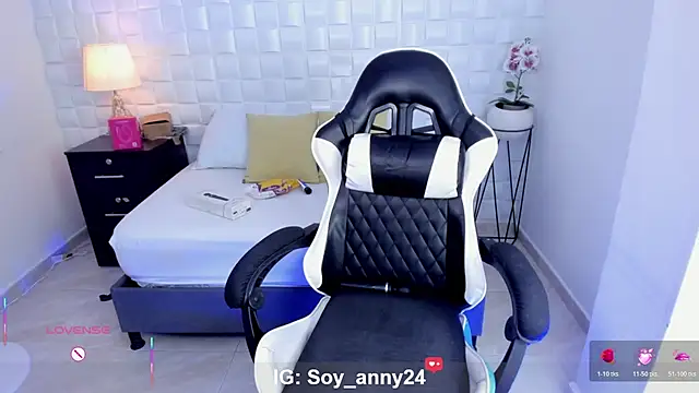 Anny_rouse24 - HI ANNY, I WANT TO PLAY😈