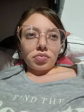 XXX chat uživo modela linda-schmidt