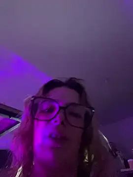 Chat XXX en directo de MissGoldieB