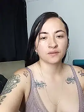 Chat +18 de kimberly_peter ao vivo