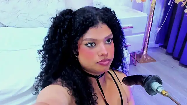 Chantal_Sex_XXX - Licking ur tip with tongue like kitten