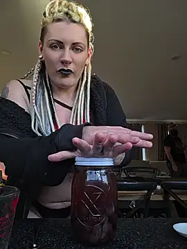 PinkTheHawk Live XXX-chat