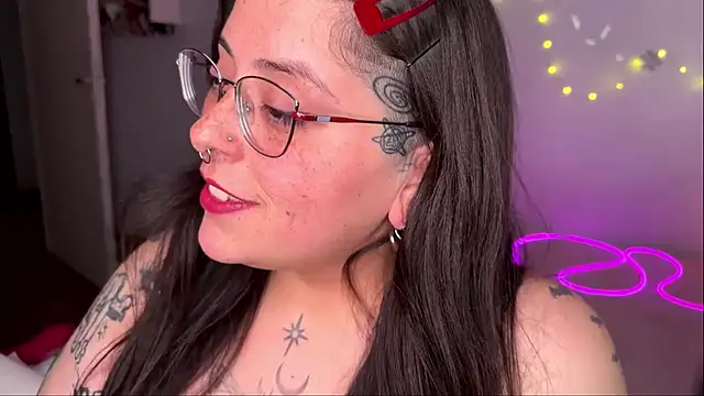 دردشة Mizztikaa الجنسية المباشرة