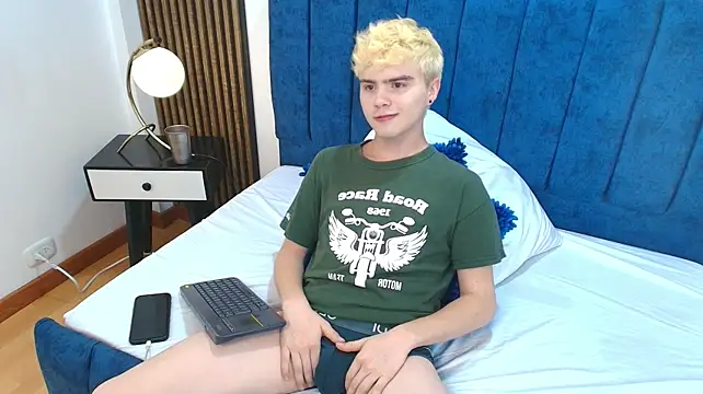 Czat XXX na żywo – Ian_Stone