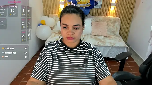 دردشة Cloe_35 الجنسية المباشرة