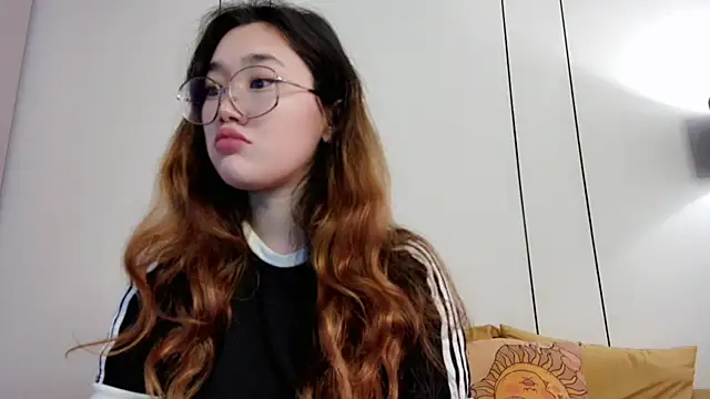Chat +18 de Jennatyan ao vivo