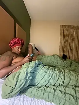 Chat +18 de Tattedupdek ao vivo