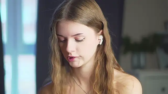 akumadadrive Adlı Modelin Canlı XXX Sohbeti