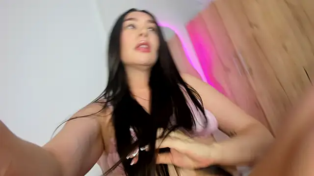 abbyquinn__ Adlı Modelin Canlı XXX Sohbeti
