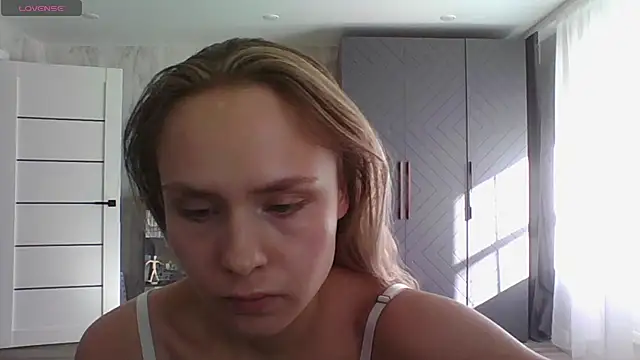 Annie_Cohn Adlı Modelin Canlı XXX Sohbeti