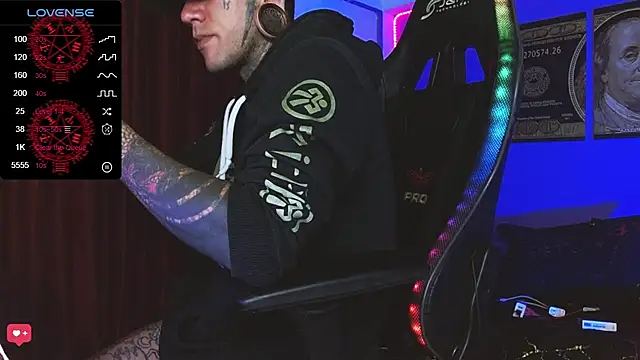 Czat XXX na żywo – jhonny__ackerman