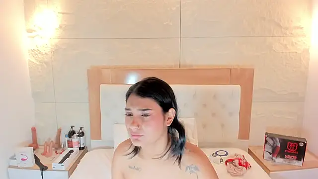 Sembang XXX Secara Langsung NINAMARTINS