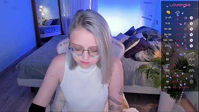 LunarGlow Live XXX Chat