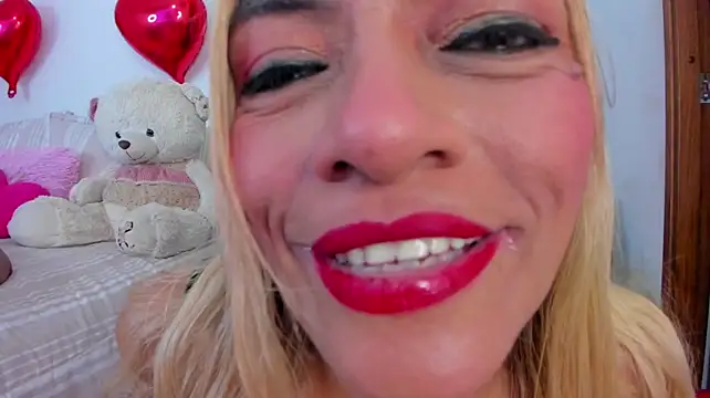 Chat XXX ao vivo de Angeline_focus