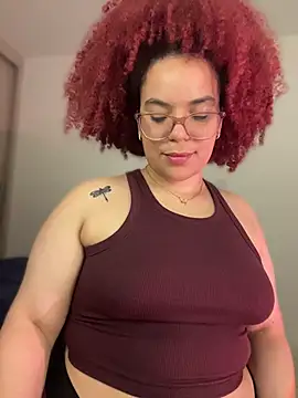 Leyah__ Chat XXX in diretta