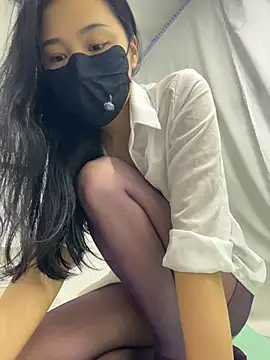 Nini_11 现场XXX聊天