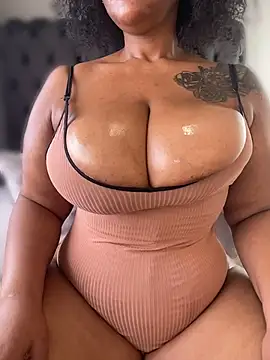 Czat XXX na żywo – MILL204