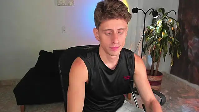 XXX chat uživo modela Jasper__jones