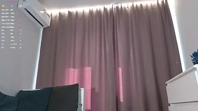 YerHosang - Spank pussy in doggy close-up!