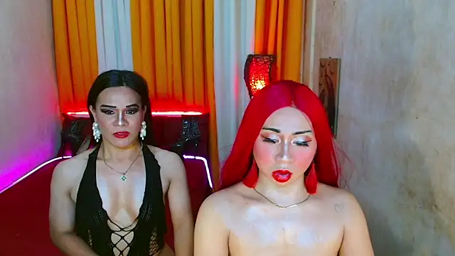 02SweetyBabes' Live XXX Chat