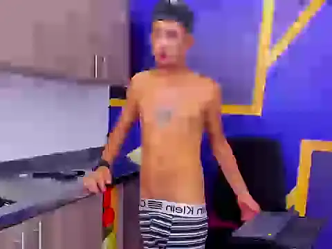Chat +18 de NIO_KLOUDS_ ao vivo