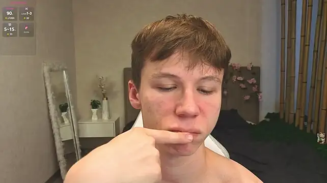 cuMte_boy Adlı Modelin Canlı XXX Sohbeti