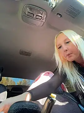 XXX chat uživo modela MerlinDave