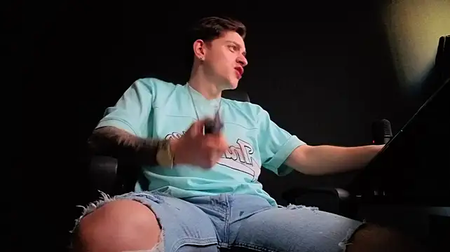 FelixStarkk live XXX chat