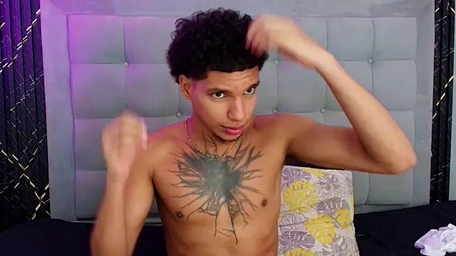 Chat +18 de kai_storm77 ao vivo