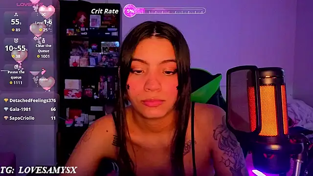 Lovelyamyy Chat XXX in diretta