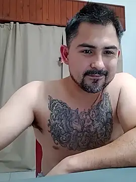 Bradd_32's Live XXX Chat