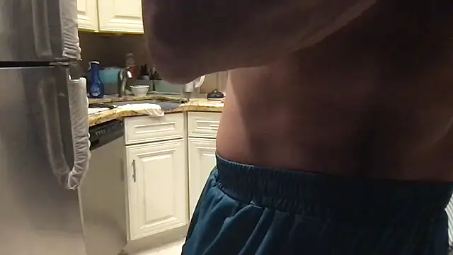 BigGuyMuscle Chat XXX live