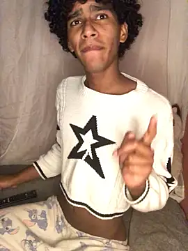 Chat XXX ao vivo de Evans_Femb