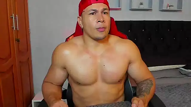 Czat XXX na żywo – tyler_hank01