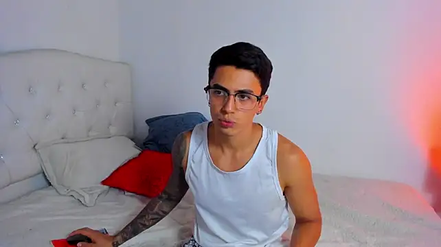 Caramelo_Bryan live XXX chat