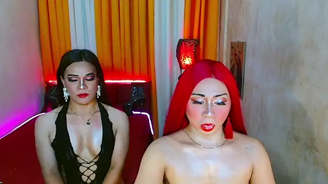 02SweetyBabes' Live XXX Chat