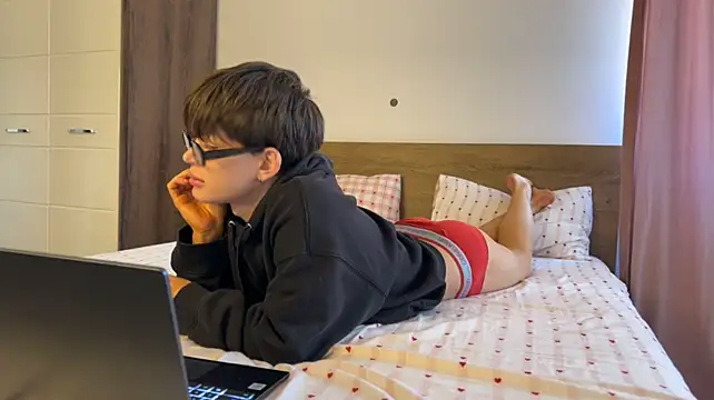 MathiasRay live XXX chat