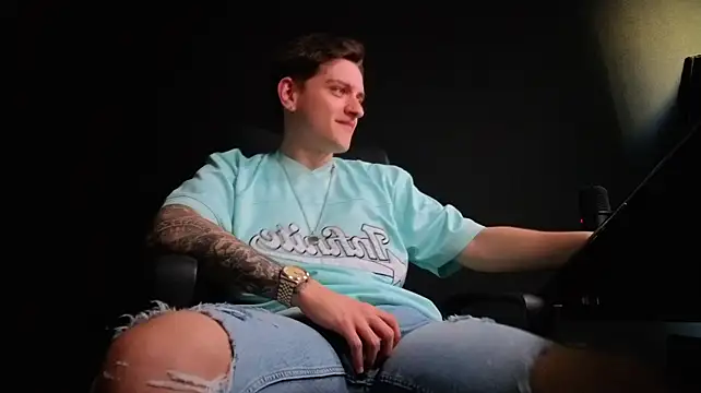 XXX chat uživo modela FelixStarkk
