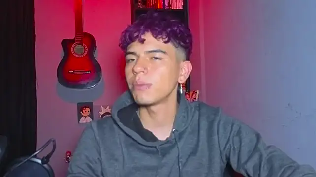 Živý XXX chat MikeyKuro