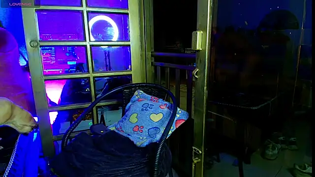 XXX chat uživo modela tiancam