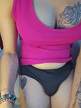 BigDickMAHI9's Live XXX Chat