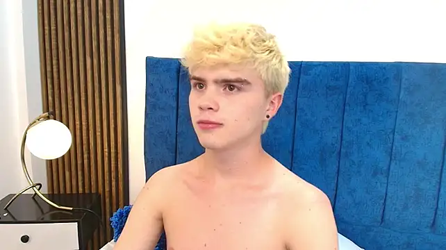 Онлайн чат XXX Ian_Stone