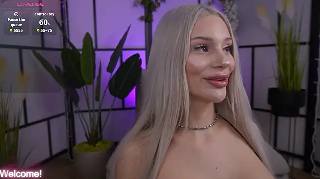 BarbieKara élő XXX-chatje