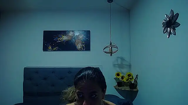 Chat +18 de sasi_luna ao vivo