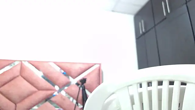 Онлайн чат XXX moan_sex2