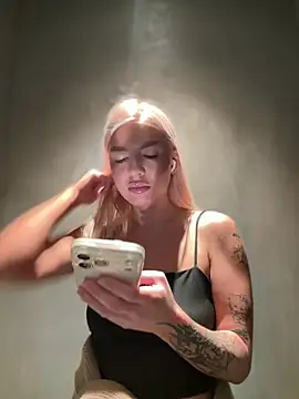 XXX chat uživo modela NewLale
