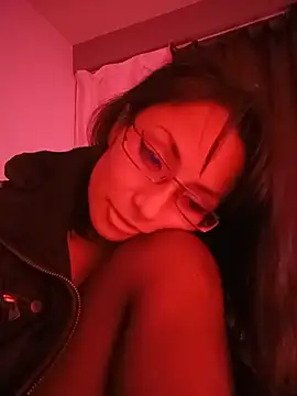 LucyCherry69 - Monta el negro cariño 🖤🖤🖤