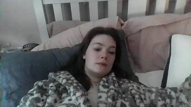 Chat +18 de SexyKatiex ao vivo