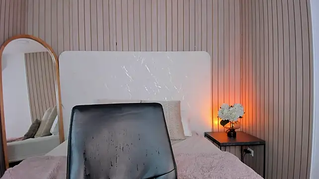 Chat +18 de EmelyParker ao vivo